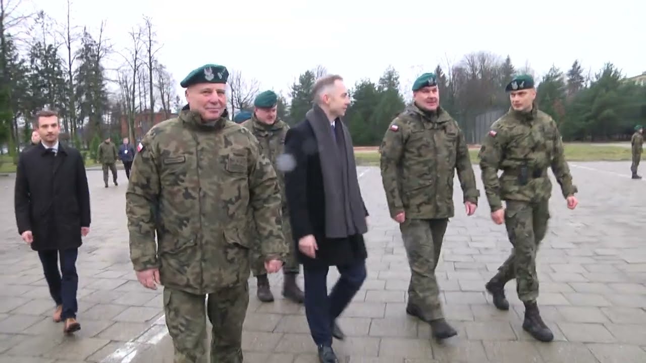Wiceminister obrony narodowej Cezary Tomczyk z wizytą w sieradzkiej brygadzie
