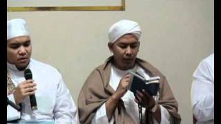 Download lagu Maadihul Mustafa feat Habib Hasan Al-Kaff LIVE (2) @ 'Qad Kafani 'Ilmu Robbi' [20100521] mp3
