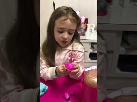 Thayna Nunes - boneca LOL