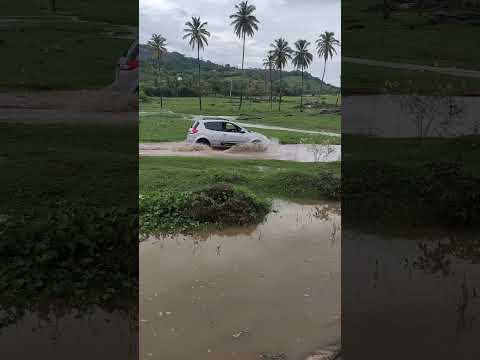 Muita água no sítio Grotão em Belém PB