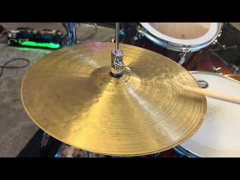 Paiste 14" Traditional Medium Light Hi-Hat Cymbals (Pair) 1996 - Present - Traditional image 8