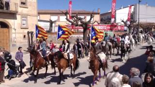 preview picture of video 'Anglesola celebra la XXX edició dels Tres Tombs i la XVII Fira Medieval'