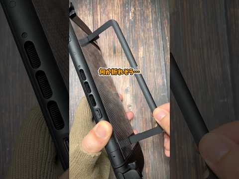 折れそうに見えるこのキックスタンド、実は