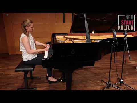 Little Prelude in C Major, BWV 939 by Johann Sebastian Bach - Magdalena Haubs