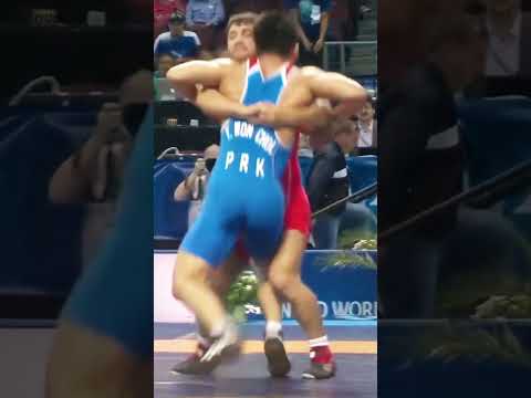 Rövşən Bayramovun 2015-ci il dünya çempionatında 1/8 finalda etdiyi yaddaqalan fənd 🤼‍♂️
