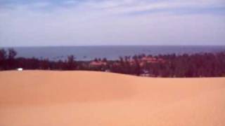 preview picture of video 'Vietnam, Visita alle dune di sabbia di Mui Ne'