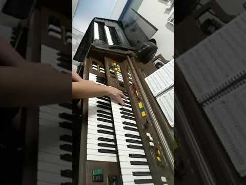 Hino 420  CCB - Hinário 4 - Yamaha C35 I   - Alegria sinto em servir Jesus (436 hinário 5 )