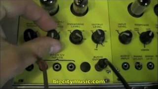 Video thumbnail for Metasonix R-54 Supermodule Vacuum Tube Oscillator and Filter by bigcitymusic