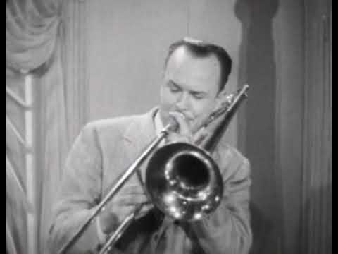 Will Bradley & his 6 Texas Hot Dogs 1942-"Basin Street Boogie" | Ray McKinley, Pete Candoli