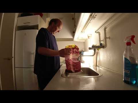 MongoTV_9735 - Mongo Madskole - FRIKADELLER Med RIS og BRUN SOVS