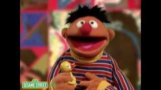 Sesame Street: Kids Sing &quot;Twinkle Twinkle Little Star&quot; WIth Ernie