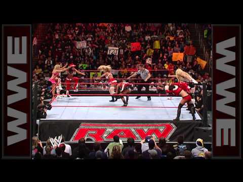 Eight-Diva Tag Team Match: Raw, Dec. 17, 2007