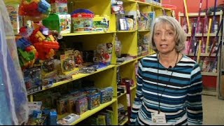 Golden Valley Couple Work Wonders for Food Shelf