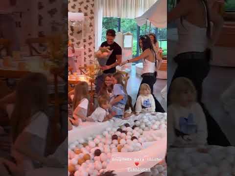 IAN LUCAS LE LLEVA UN REGALO #notidefede #fedevigevani #vecibanda #dosogas #ianlucas