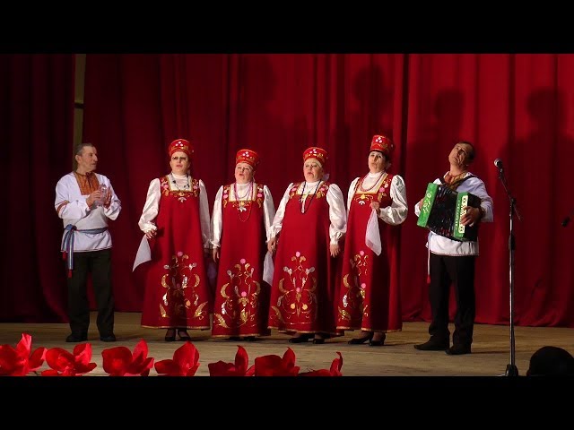 Их рабочее место-сцена