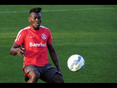 Gol de Paulão Inter 3 x 0 Juventude - Final Gauchao 2016