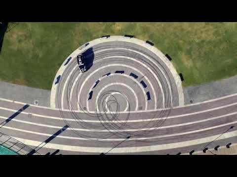 Crazy Earthling Dubai police Cars VS Racer