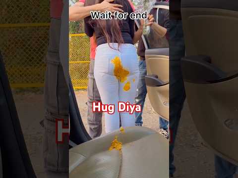 Ladki Ne Hug 😂Diya | YouTube Funny Shorts #shorts #trendingshorts #foryou #comedyshorts #funnyshorts