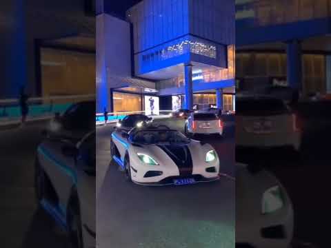 Luxury Supercars in a Row-Rich Friends Meetup in Chengdu China