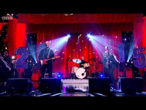 Wilko Johnson - Going Back Home (Jools Annual Hootenanny 2015)
