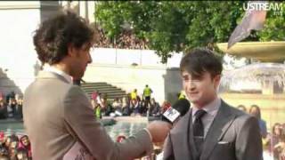 daniel radcliffe and jk rowling red carpet harry potter 7