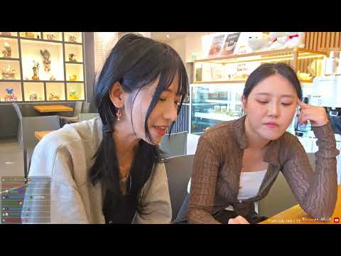 Twitch IRL Moment: Jinnytty Praises Yuggie’s 🍑