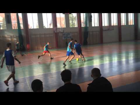 Halowa piłka nożna 2lo dzierżoniów