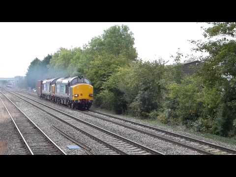 DRS 37610 & 37605 FULL THRASH past Ashchurch on 6M56 Berkeley-Crewe flasks.