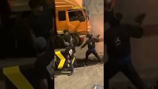 Download lagu TRUCK DRIVER FIGHTS MANY THUGS mp3 Download lagu TRUCK DRIVER FIGHTS MANY THUGS mp3
