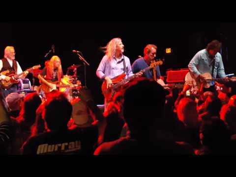 The Outlaws/Green Grass And High Tides