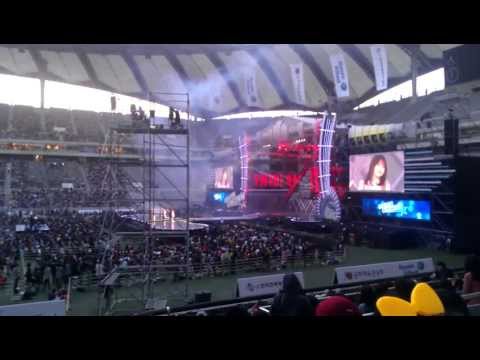 Girls Day performance