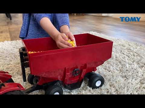 ERTL Farm Toys 1:16 Scale CASE IH Big Farm Puma 170 Tractor with Gravity Wagon