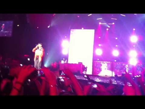 Max Pezzali HIP HOP TV 4B-DAY PARTY