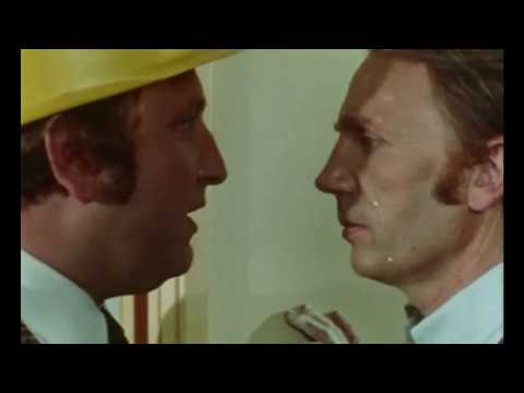 Norske Byggeklosser - Rolv Wesenlund - Bygningsinspektør Berrefjord -  Norsk film 1972