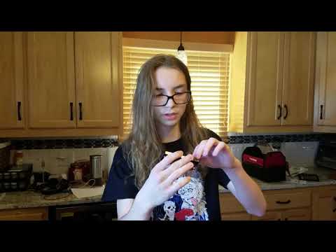 UNBOXING A LEFTY FLYING V DIY KIT!!!!!! Bargain musician left handed D.I.Y flying v kit