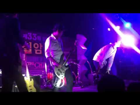 Without Me & With Or Without You(Eminem,U2)