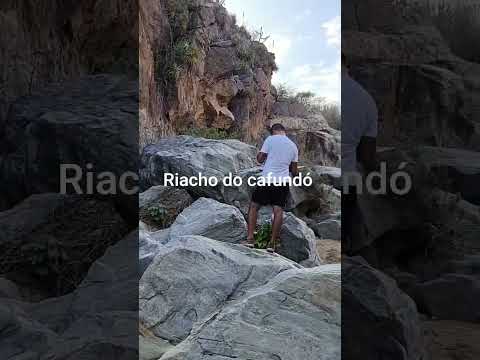 riacho do cafundó fica no sítio massapê que pertence a santa Cecília PB