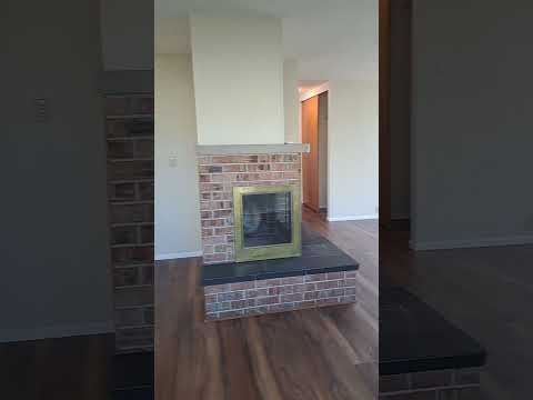 Modern & Classic Retro 2 Bedroom Duplex property video