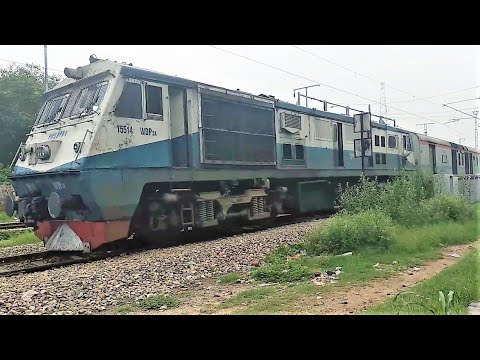 (14714) (Jammu Tawi - Shri Ganganagar) Express With (PUSHPAK) WDP3A Locomotive.! Video