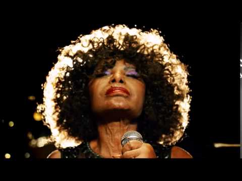 Mangueira em tempo de folclore - Elza Soares