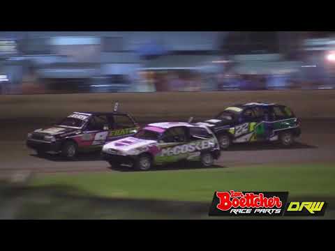 Junior Sedans - A-Main - Piston Cup Series - Rockhampton Speedway - 04.11.17
