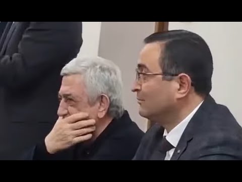 Սերժ Սարգսյանի գործով նիստը ուրախ է անցնում. ինչպես է Սարգսյանը լիաթոք ծիծաղում