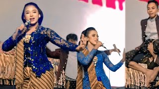 Download lagu GELANG ALIT BANYUWANGI - NIKEN SALINDRY DITA SINDEN DIGARAP JENGGLENG MUMBUL DUWUR mp3 Download lagu GELANG ALIT BANYUWANGI - NIKEN SALINDRY DITA SINDEN DIGARAP JENGGLENG MUMBUL DUWUR mp3