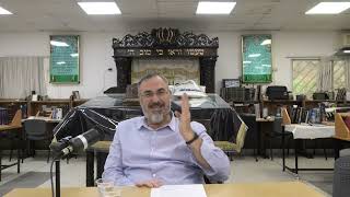 הרב גרשון שחור - מה גרוע יותר רשע או טיפש? תשפ"ו (ישיבת שעלבים) - התמונה מוצגת ישירות מתוך אתר האינטרנט יוטיוב. זכויות היוצרים בתמונה שייכות ליוצרה. קישור קרדיט למקור התוכן נמצא בתוך דף הסרטון