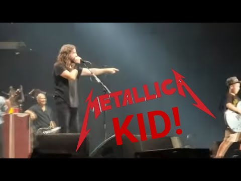 Foo Fighters cover Enter Sandman w/ 10 year old (Live) KC 10-12-18