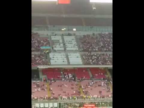 Himni i Shkëndijës në San Siro.