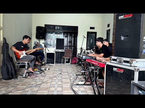 AENDE MUSIC LATIAN LURRR ADUHAI MAS WENG