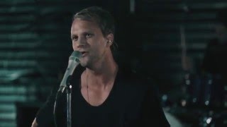 Andrew Ripp- Falling Faster (LIVE)