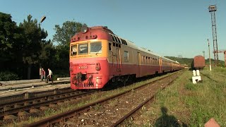 Дизель-поезда Д1-753+736 на ст. Кэлэрашь / D1-753+736 DMU's at Calarasi station