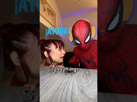 Spiderman se metió a MI CASA 😳